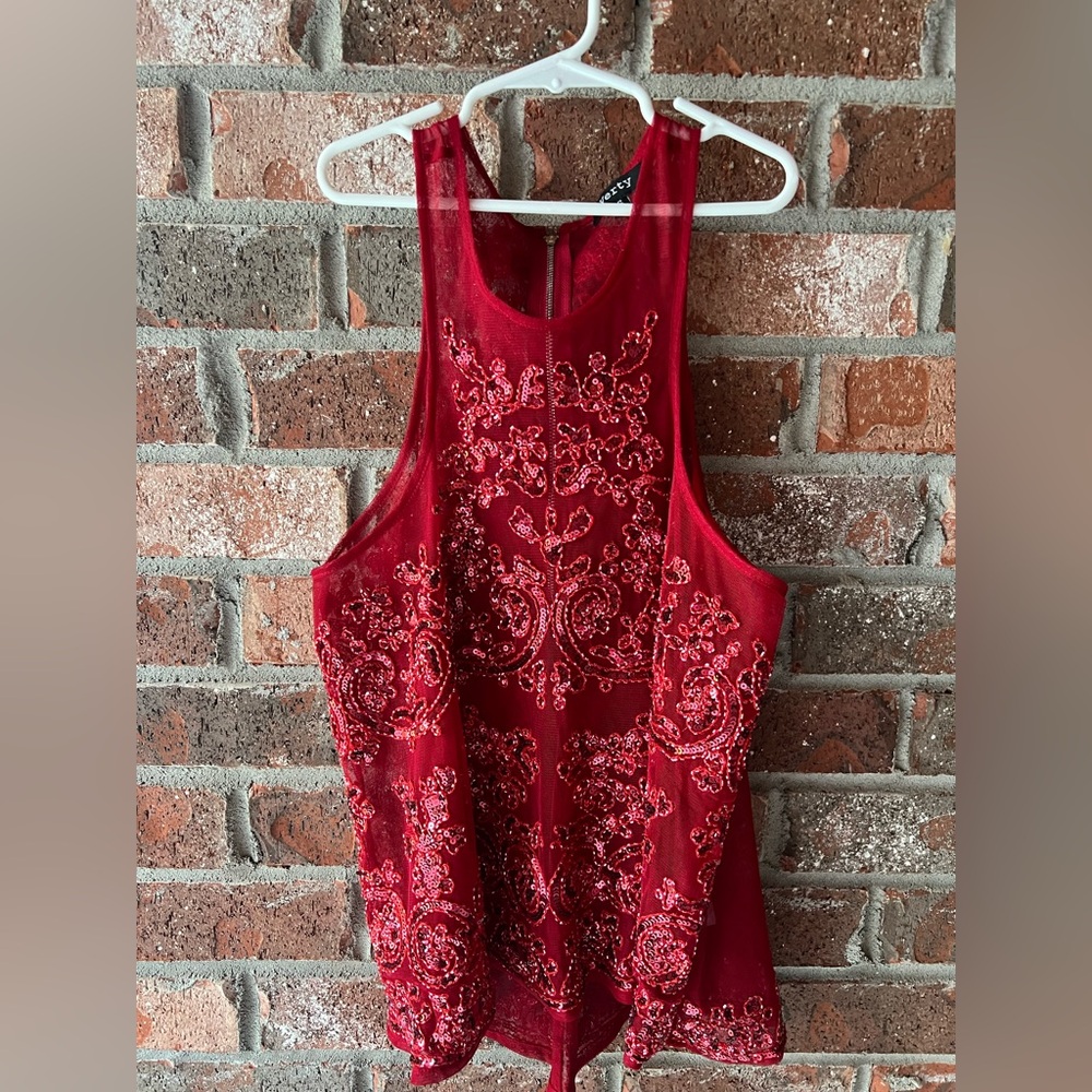 Verty Red Sequin Tank Top - Size Small